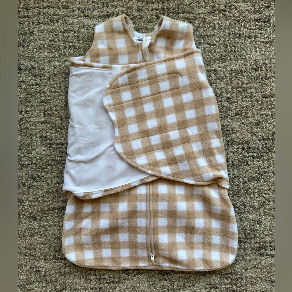 HALO / Innovations Sleepsack Micro-Fleece Swaddle Wrap / Newborn